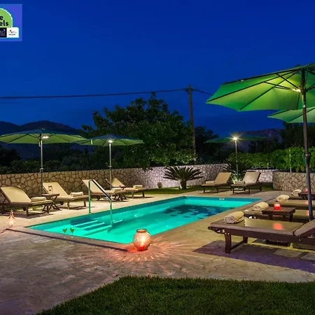 Villa Vergatum-privacy,gym,billiards,table Tennis