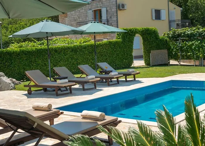 Vergatum-privacy,gym,billiards,table Tennis