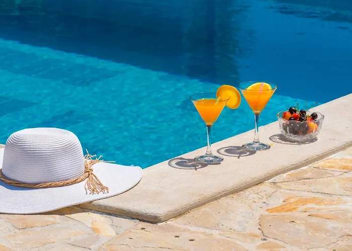 Villa Vergatum-privacy,gym,billiards,table Tennis *