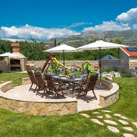 Vergatum-privacy,gym,billiards,table Tennis Donji Brgat