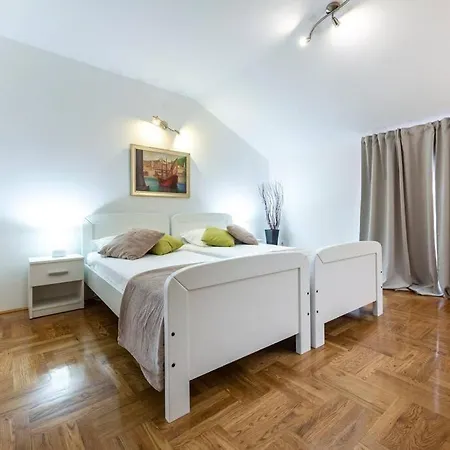 Vergatum-privacy,gym,billiards,table Tennis * Donji Brgat