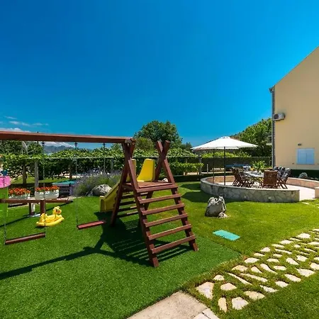 Vergatum-privacy,gym,billiards,table Tennis וילה *