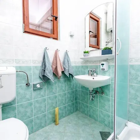Villa Vergatum-privacy,gym,billiards,table Tennis *